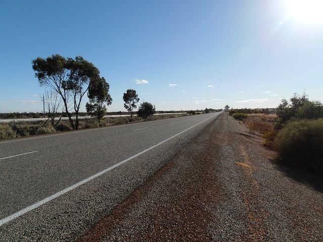 Picture of a road in Kalgoorlie