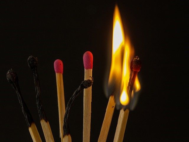 Picture of a burning match