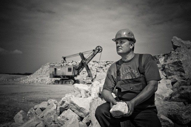 Construction worker wearing a hardhat