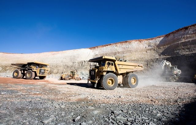 dumptruck in an open pit mine