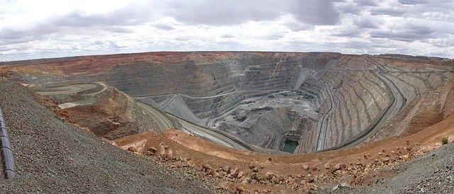 Open pit mine