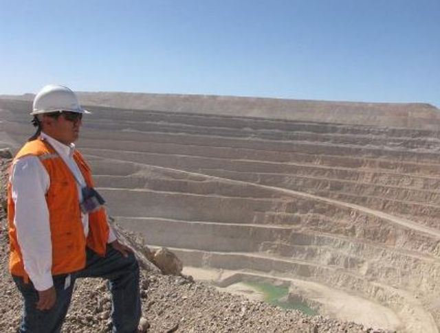 Man overseeing the pit