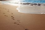 footstpes-in-sand