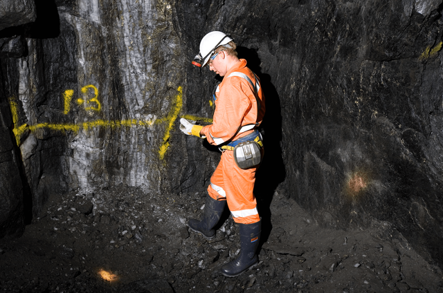 Picture of an underground driller